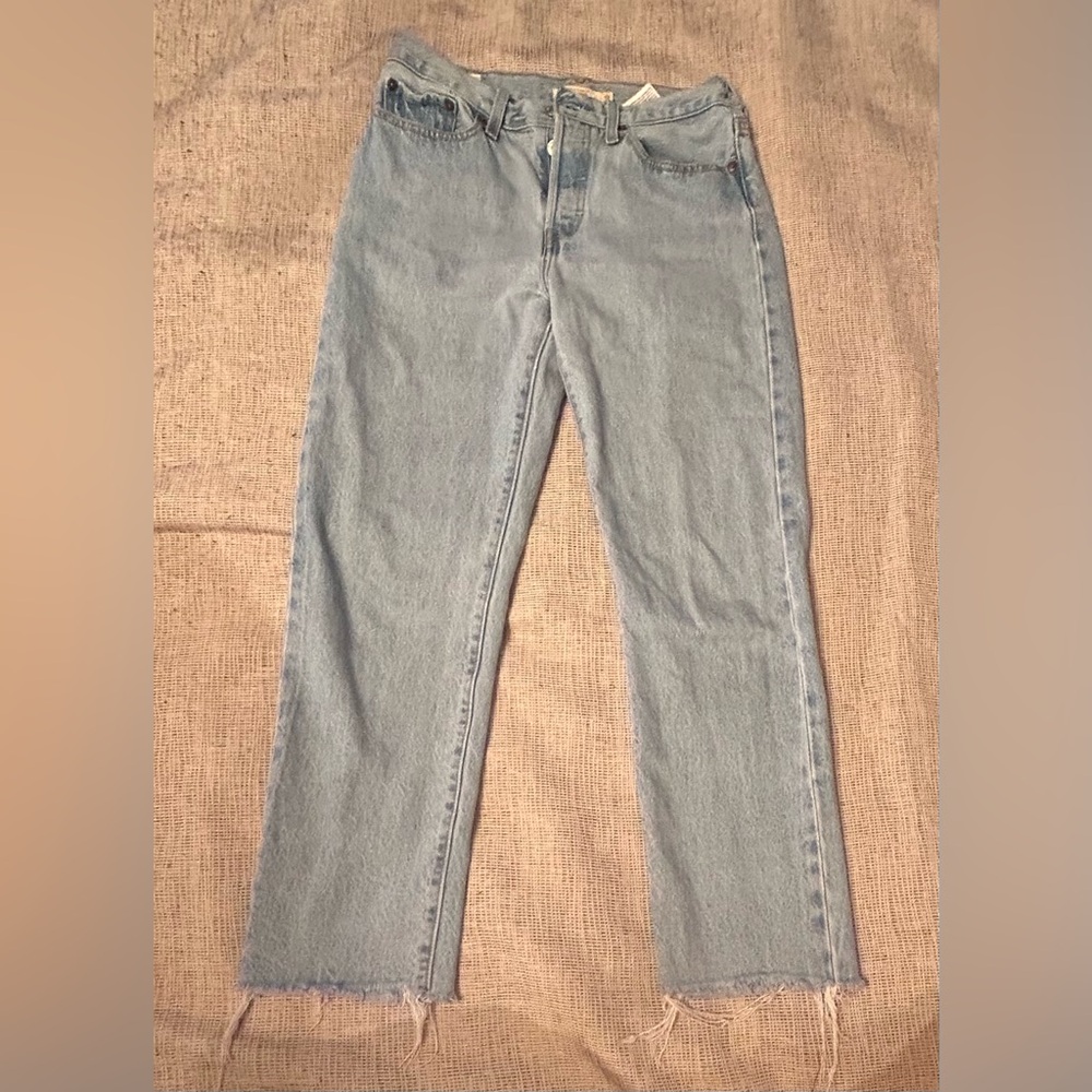 Levi's Women's Light Blue Wedgie Straight Leg Jeans - 28
